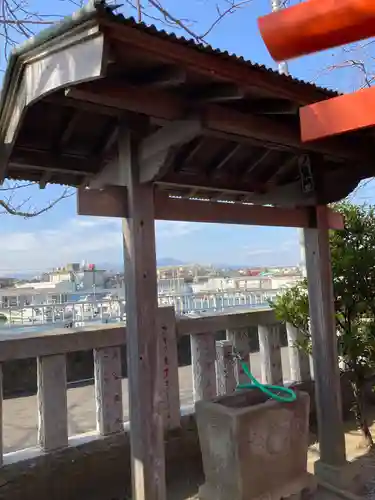 港稲荷神社の手水