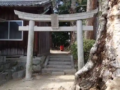 多太神社の鳥居