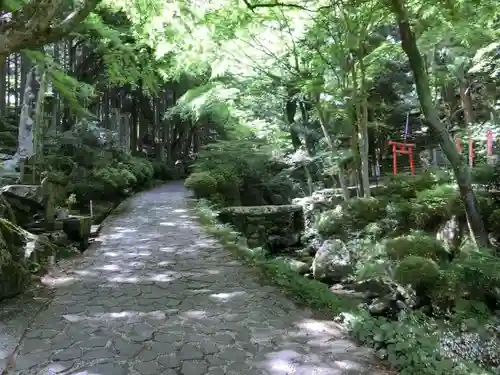 両子寺の建物その他