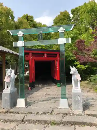 神徳稲荷神社の鳥居