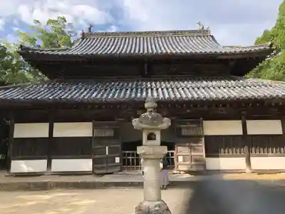 観世音寺の本殿・本堂