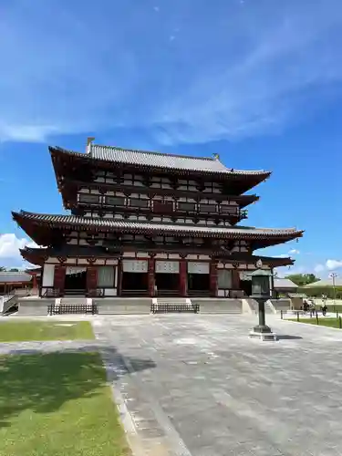 薬師寺の本殿・本堂