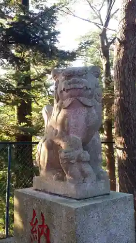 新倉富士浅間神社の狛犬