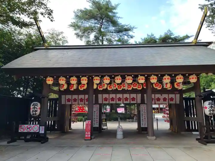 櫻木神社の山門・神門