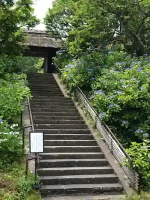 東慶寺の山門・神門