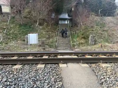 山寺千手院の{uncategorized: "未分類", other: "その他", undefined: "問題あり", building: "その他建物", grave: "お墓", sacred_gate: "鳥居", guardian: "狛犬", statue: "像", buddha: "仏像", history: "歴史", nature: "自然", garden: "庭園", animal: "動物", pagoda: "塔", temizu: "手水舎", mountain_gate: "山門・神門", sanctuary: "本殿・本堂", subordinate: "末社・摂社", art: "芸術", scenery: "景色", jizo: "地蔵", ema: "絵馬", goshuin: "御朱印", omikuji: "おみくじ", items: "授与品その他", amulet: "お守り", goshuincho: "御朱印帳", eats: "食事", festival: "お祭り", votive_dance: "神楽", shichigosan: "七五三参", wedding: "結婚式", experience: "体験その他", initially: "初詣", around: "周辺", anti_infection: "感染症対策"}