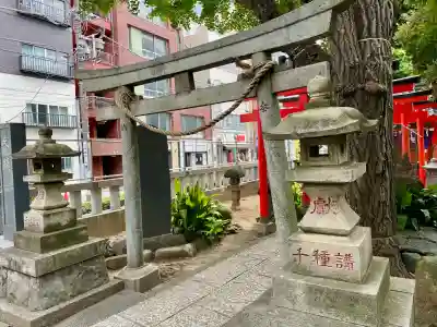 千種稲荷神社の鳥居
