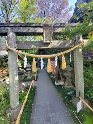 行田八幡神社の末社・摂社