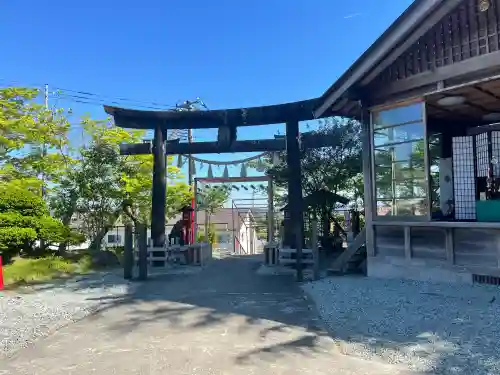 仙台八坂神社の{uncategorized: "未分類", other: "その他", undefined: "問題あり", building: "その他建物", grave: "お墓", sacred_gate: "鳥居", guardian: "狛犬", statue: "像", buddha: "仏像", history: "歴史", nature: "自然", garden: "庭園", animal: "動物", pagoda: "塔", temizu: "手水舎", mountain_gate: "山門・神門", sanctuary: "本殿・本堂", subordinate: "末社・摂社", art: "芸術", scenery: "景色", jizo: "地蔵", ema: "絵馬", goshuin: "御朱印", omikuji: "おみくじ", items: "授与品その他", amulet: "お守り", goshuincho: "御朱印帳", eats: "食事", festival: "お祭り", votive_dance: "神楽", shichigosan: "七五三参", wedding: "結婚式", experience: "体験その他", initially: "初詣", around: "周辺", anti_infection: "感染症対策"}