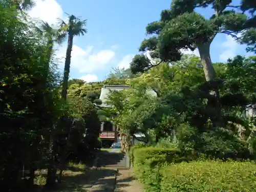 弥勒寺の庭園