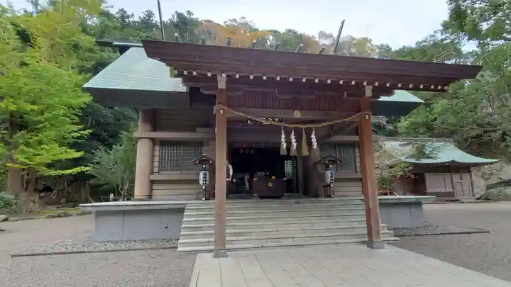 安房神社の本殿・本堂