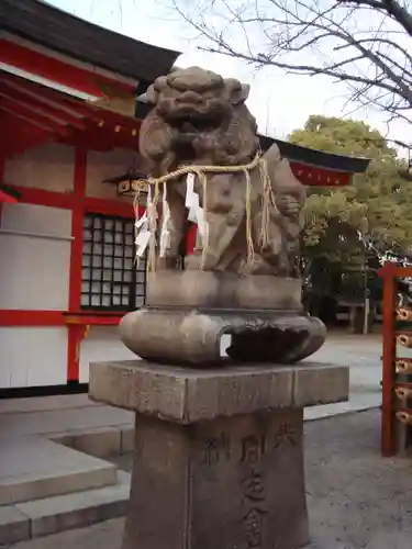 玉造稲荷神社の狛犬