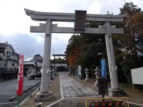 天高市神社の鳥居