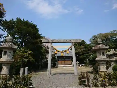 神明社の鳥居