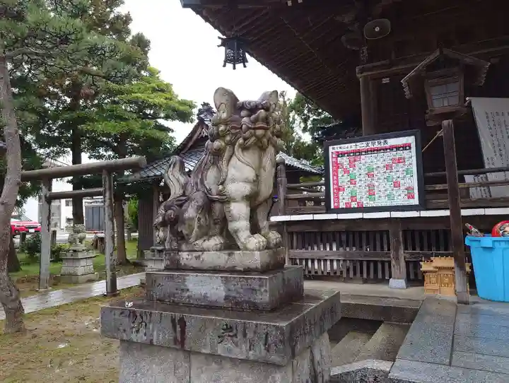 曽根神社の狛犬