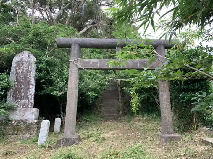 神明神社の鳥居