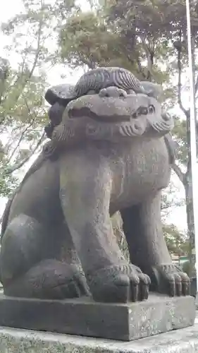 飯香岡八幡宮の狛犬
