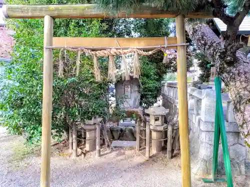 新林神明社の末社・摂社