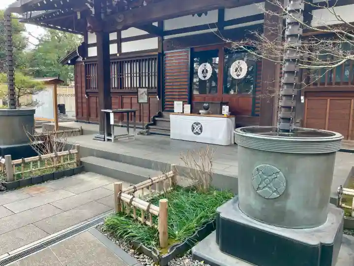 永稱寺の{uncategorized: "未分類", other: "その他", undefined: "問題あり", building: "その他建物", grave: "お墓", sacred_gate: "鳥居", guardian: "狛犬", statue: "像", buddha: "仏像", history: "歴史", nature: "自然", garden: "庭園", animal: "動物", pagoda: "塔", temizu: "手水舎", mountain_gate: "山門・神門", sanctuary: "本殿・本堂", subordinate: "末社・摂社", art: "芸術", scenery: "景色", jizo: "地蔵", ema: "絵馬", goshuin: "御朱印", omikuji: "おみくじ", items: "授与品その他", amulet: "お守り", goshuincho: "御朱印帳", eats: "食事", festival: "お祭り", votive_dance: "神楽", shichigosan: "七五三参", wedding: "結婚式", experience: "体験その他", initially: "初詣", around: "周辺", anti_infection: "感染症対策"}
