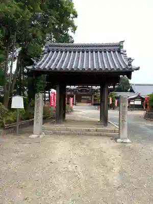 萬徳寺の山門・神門