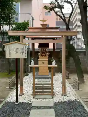 サムハラ神社の{uncategorized: "未分類", other: "その他", undefined: "問題あり", building: "その他建物", grave: "お墓", sacred_gate: "鳥居", guardian: "狛犬", statue: "像", buddha: "仏像", history: "歴史", nature: "自然", garden: "庭園", animal: "動物", pagoda: "塔", temizu: "手水舎", mountain_gate: "山門・神門", sanctuary: "本殿・本堂", subordinate: "末社・摂社", art: "芸術", scenery: "景色", jizo: "地蔵", ema: "絵馬", goshuin: "御朱印", omikuji: "おみくじ", items: "授与品その他", amulet: "お守り", goshuincho: "御朱印帳", eats: "食事", festival: "お祭り", votive_dance: "神楽", shichigosan: "七五三参", wedding: "結婚式", experience: "体験その他", initially: "初詣", around: "周辺", anti_infection: "感染症対策"}