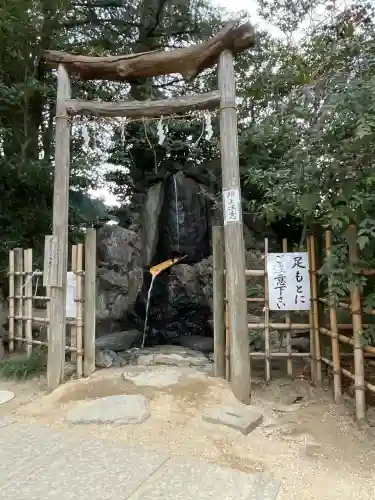 越ヶ谷久伊豆神社の{uncategorized: "未分類", other: "その他", undefined: "問題あり", building: "その他建物", grave: "お墓", sacred_gate: "鳥居", guardian: "狛犬", statue: "像", buddha: "仏像", history: "歴史", nature: "自然", garden: "庭園", animal: "動物", pagoda: "塔", temizu: "手水舎", mountain_gate: "山門・神門", sanctuary: "本殿・本堂", subordinate: "末社・摂社", art: "芸術", scenery: "景色", jizo: "地蔵", ema: "絵馬", goshuin: "御朱印", omikuji: "おみくじ", items: "授与品その他", amulet: "お守り", goshuincho: "御朱印帳", eats: "食事", festival: "お祭り", votive_dance: "神楽", shichigosan: "七五三参", wedding: "結婚式", experience: "体験その他", initially: "初詣", around: "周辺", anti_infection: "感染症対策"}
