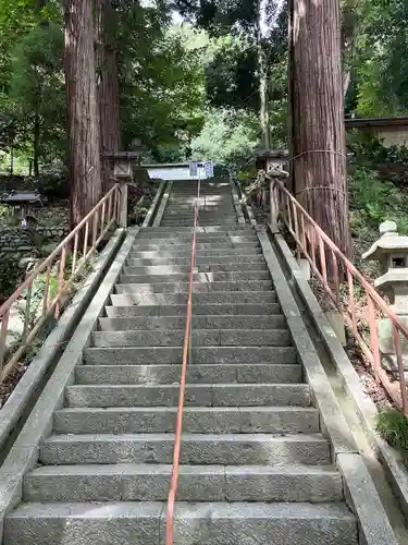 胡桃下稲荷神社の庭園