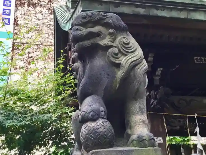 高山稲荷神社(旧鎮座地)の狛犬