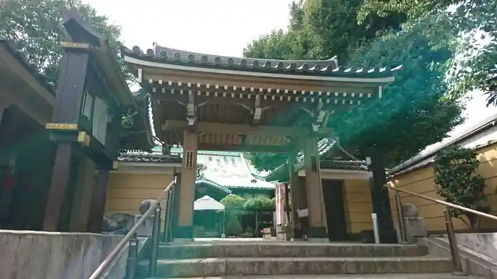 東漸寺の山門・神門