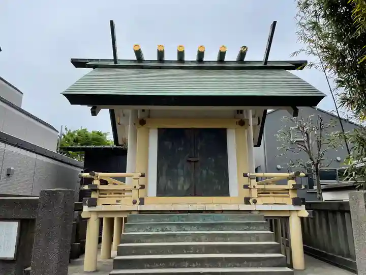 嶺天祖神社の本殿・本堂