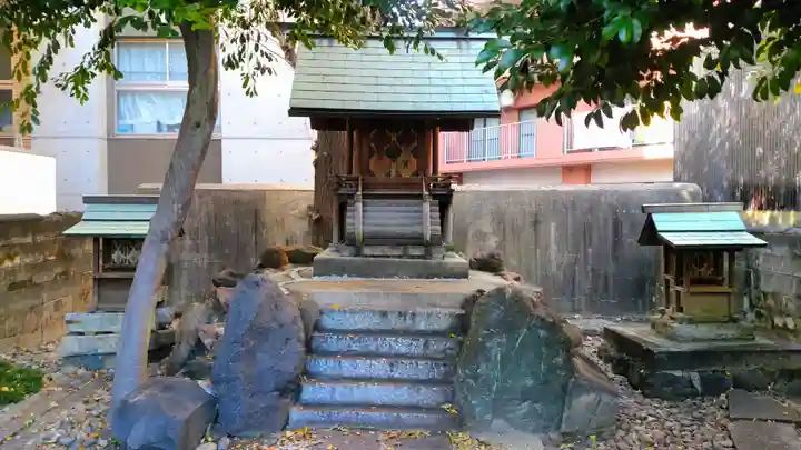 白山社の本殿・本堂