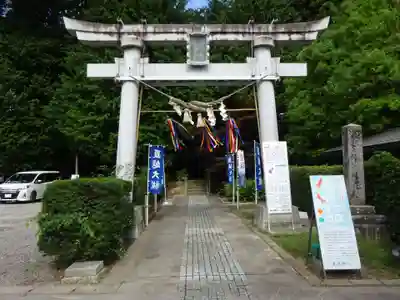 滑川神社 - 仕事と子どもの守り神の鳥居
