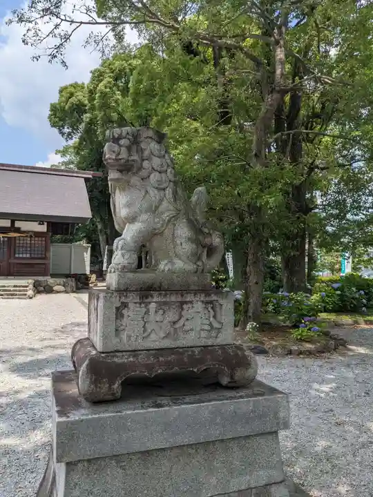 御裳神社の狛犬