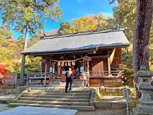 建勲神社の本殿