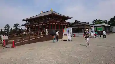 興福寺の本殿・本堂