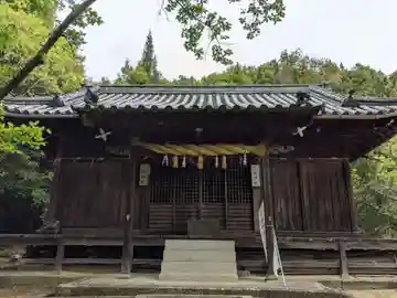 金崎神社の本殿・本堂
