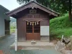 石座神社の建物その他