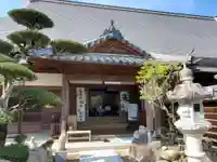 蓮花寺の本殿・本堂