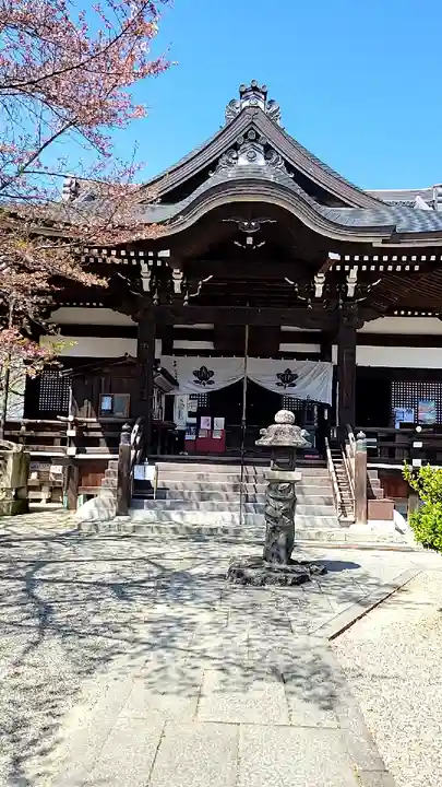 橘寺の本殿・本堂