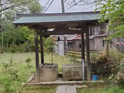關蝉丸神社下社の手水舎