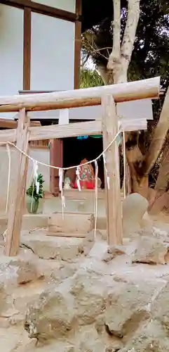 厳嶋神社の末社