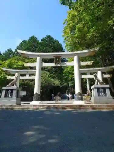 三峯神社の鳥居