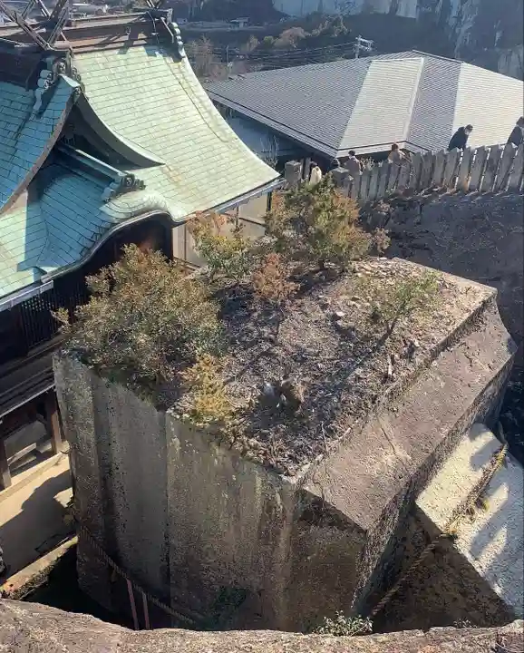 生石神社の本殿・本堂