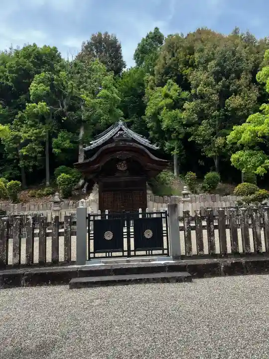 叡福寺の{uncategorized: "未分類", other: "その他", undefined: "問題あり", building: "その他建物", grave: "お墓", sacred_gate: "鳥居", guardian: "狛犬", statue: "像", buddha: "仏像", history: "歴史", nature: "自然", garden: "庭園", animal: "動物", pagoda: "塔", temizu: "手水舎", mountain_gate: "山門・神門", sanctuary: "本殿・本堂", subordinate: "末社・摂社", art: "芸術", scenery: "景色", jizo: "地蔵", ema: "絵馬", goshuin: "御朱印", omikuji: "おみくじ", items: "授与品その他", amulet: "お守り", goshuincho: "御朱印帳", eats: "食事", festival: "お祭り", votive_dance: "神楽", shichigosan: "七五三参", wedding: "結婚式", experience: "体験その他", initially: "初詣", around: "周辺", anti_infection: "感染症対策"}