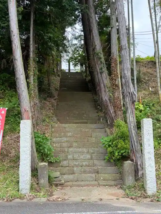遍照院の{uncategorized: "未分類", other: "その他", undefined: "問題あり", building: "その他建物", grave: "お墓", sacred_gate: "鳥居", guardian: "狛犬", statue: "像", buddha: "仏像", history: "歴史", nature: "自然", garden: "庭園", animal: "動物", pagoda: "塔", temizu: "手水舎", mountain_gate: "山門・神門", sanctuary: "本殿・本堂", subordinate: "末社・摂社", art: "芸術", scenery: "景色", jizo: "地蔵", ema: "絵馬", goshuin: "御朱印", omikuji: "おみくじ", items: "授与品その他", amulet: "お守り", goshuincho: "御朱印帳", eats: "食事", festival: "お祭り", votive_dance: "神楽", shichigosan: "七五三参", wedding: "結婚式", experience: "体験その他", initially: "初詣", around: "周辺", anti_infection: "感染症対策"}