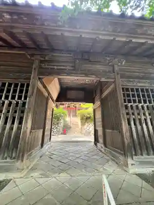 大悲山 観音寺の山門・神門