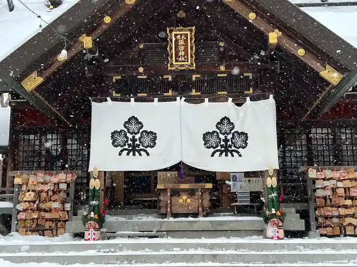 札幌諏訪神社の本殿・本堂