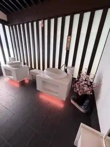 櫻木神社の{uncategorized: "未分類", other: "その他", undefined: "問題あり", building: "その他建物", grave: "お墓", sacred_gate: "鳥居", guardian: "狛犬", statue: "像", buddha: "仏像", history: "歴史", nature: "自然", garden: "庭園", animal: "動物", pagoda: "塔", temizu: "手水舎", mountain_gate: "山門・神門", sanctuary: "本殿・本堂", subordinate: "末社・摂社", art: "芸術", scenery: "景色", jizo: "地蔵", ema: "絵馬", goshuin: "御朱印", omikuji: "おみくじ", items: "授与品その他", amulet: "お守り", goshuincho: "御朱印帳", eats: "食事", festival: "お祭り", votive_dance: "神楽", shichigosan: "七五三参", wedding: "結婚式", experience: "体験その他", initially: "初詣", around: "周辺", anti_infection: "感染症対策"}