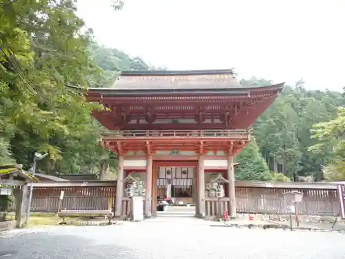 日吉大社の山門