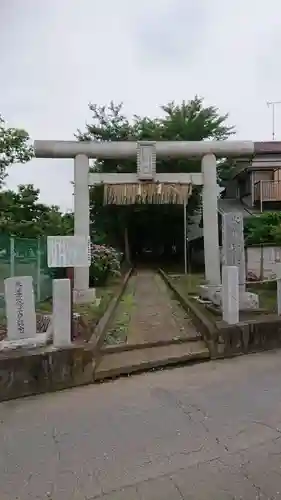 馬場氷川神社の鳥居